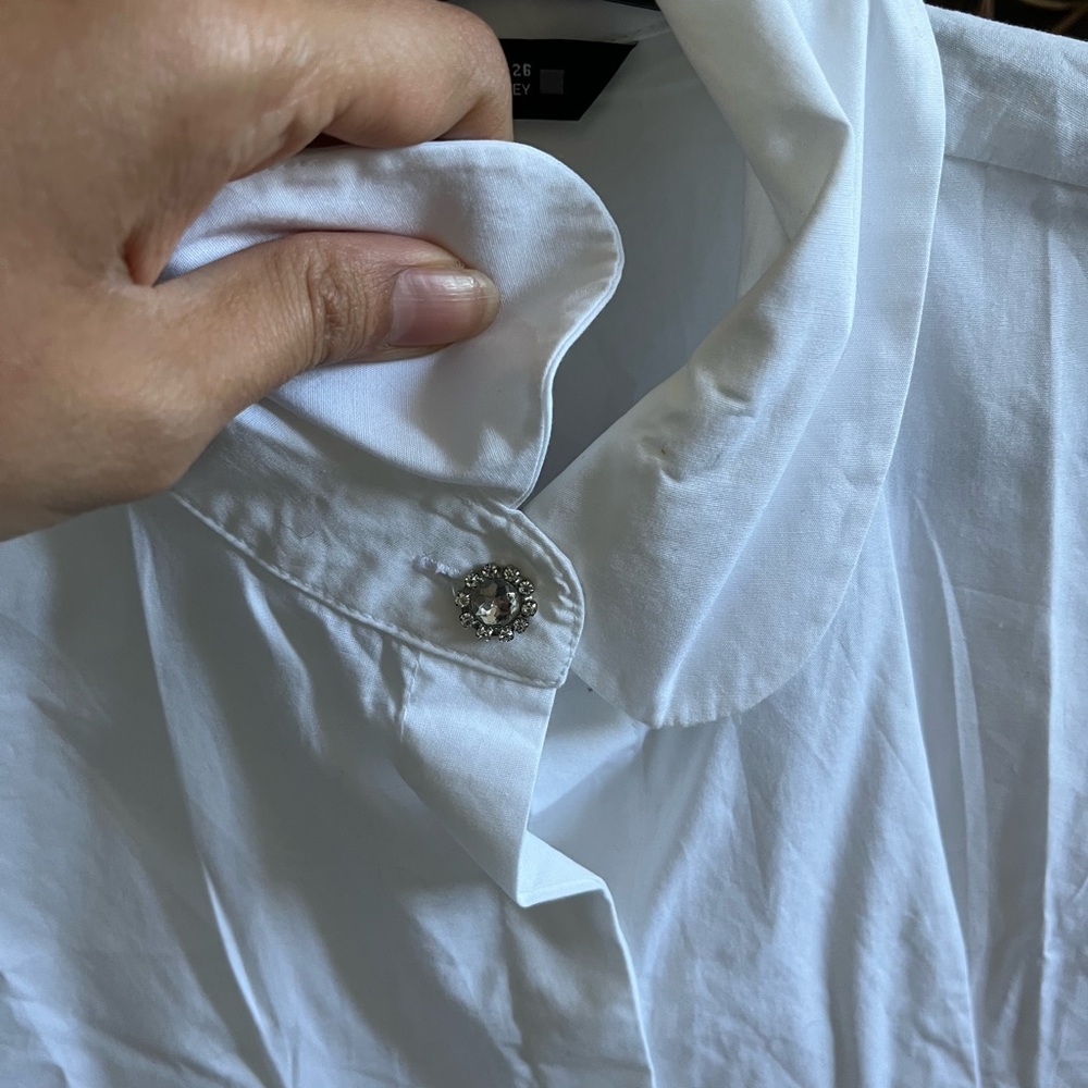White ZARA office top